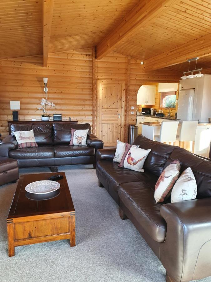 Alpine Lodge 1, Kippford, ดัลบีตตี ภายนอก รูปภาพ